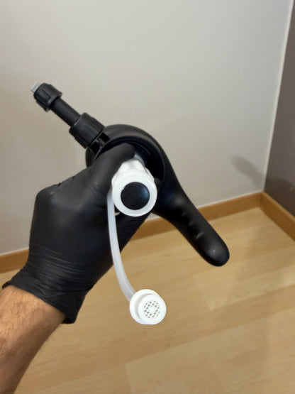 Pulvérisateur à mousse 1,5L. (Très efficace pour le nettoyage textile.)