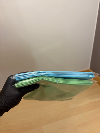 5 Microfibres non-tissées. Contour des vitres et plan de travail.