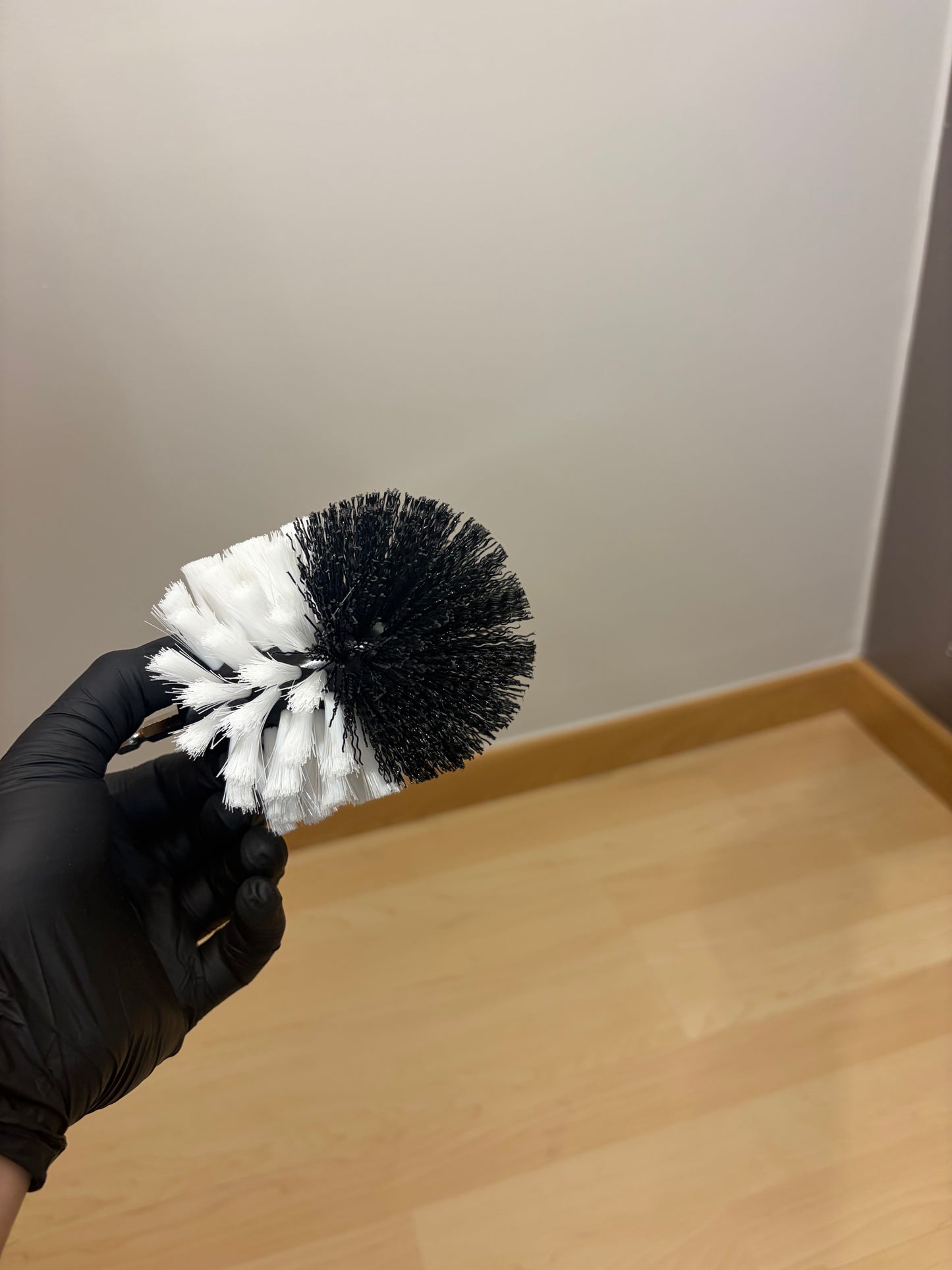 Lots de 4 brosses pour visseuse. (Poils doux -> Textiles)